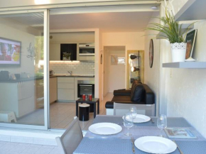 Studio Port Camargue, 1 pièce, 4 personnes - FR-1-250-115